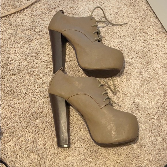 Platform heels - Picture 4 of 4